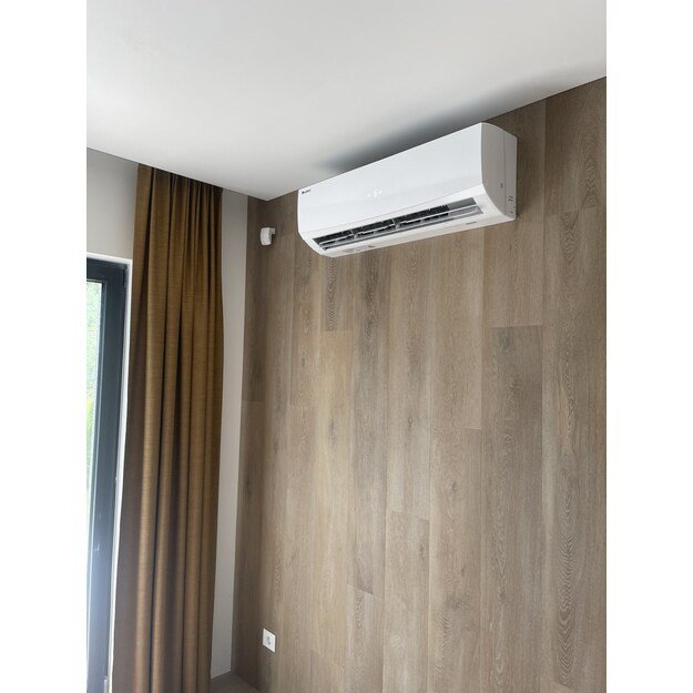 GREE Airy Black sieninio šilumos siurblio oras oras 2.7/3.0 kW komplektas 2